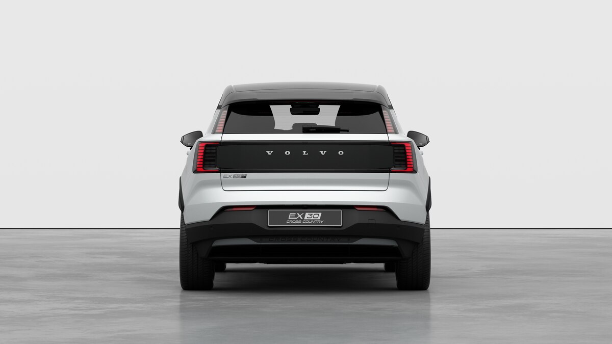 VOLVO EX30 CC P8 Plus AWD-image-5