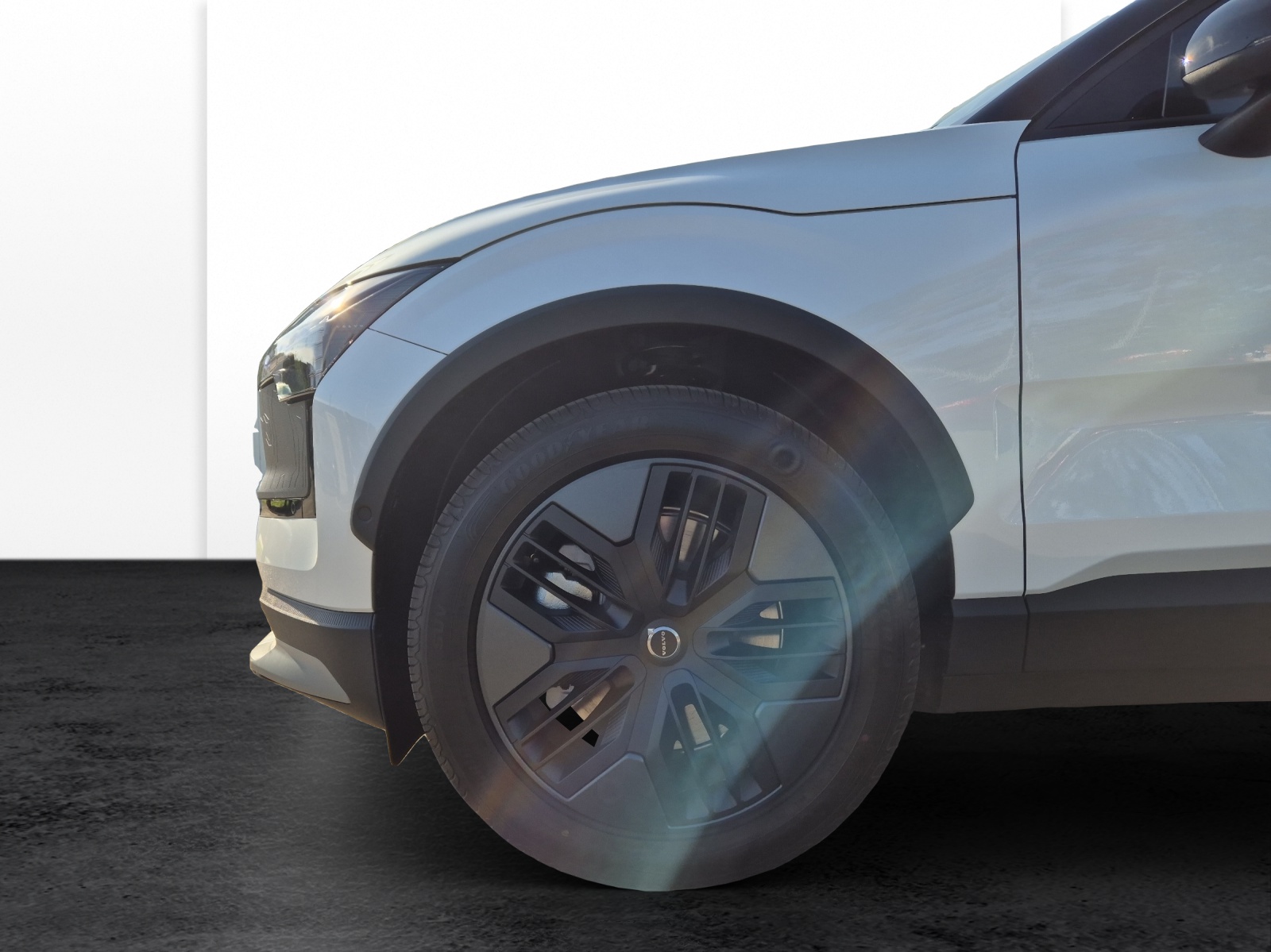 VOLVO EX30 CC P8 Plus AWD-image-19