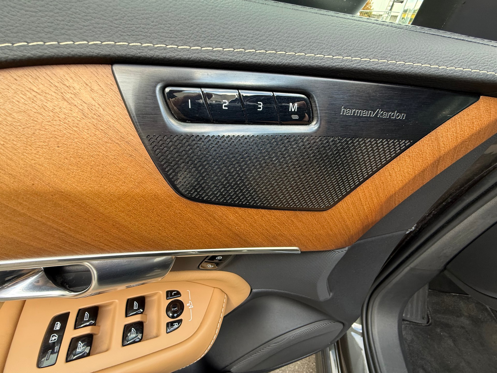 VOLVO XC90 T6 AWD Inscription Geartronic *1.st (Erster) Hand Fahrzeug *Keyless Start/Go *Frisch ab MFK *Panorama*HUD *Lane Keeping...-image-12