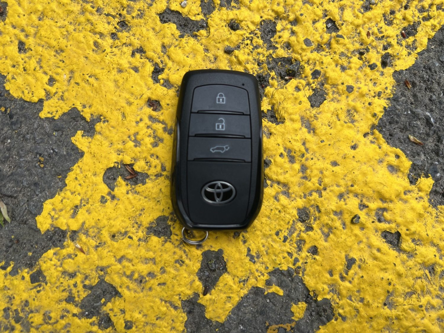 TOYOTA C-HR+ Premium AWD-image-21
