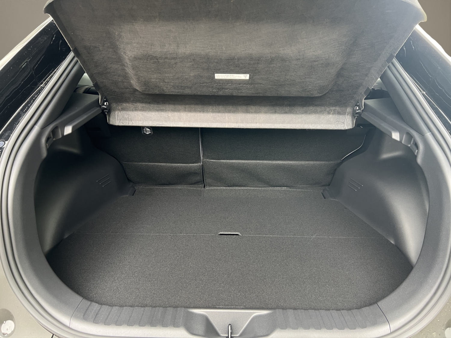 TOYOTA C-HR+ Premium AWD-image-19