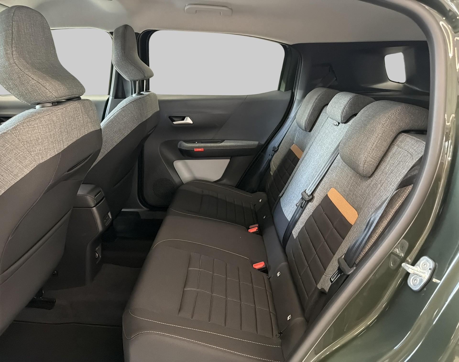 CITROEN C3 Aircross 1.2 Hybrid Tonic+-image-9