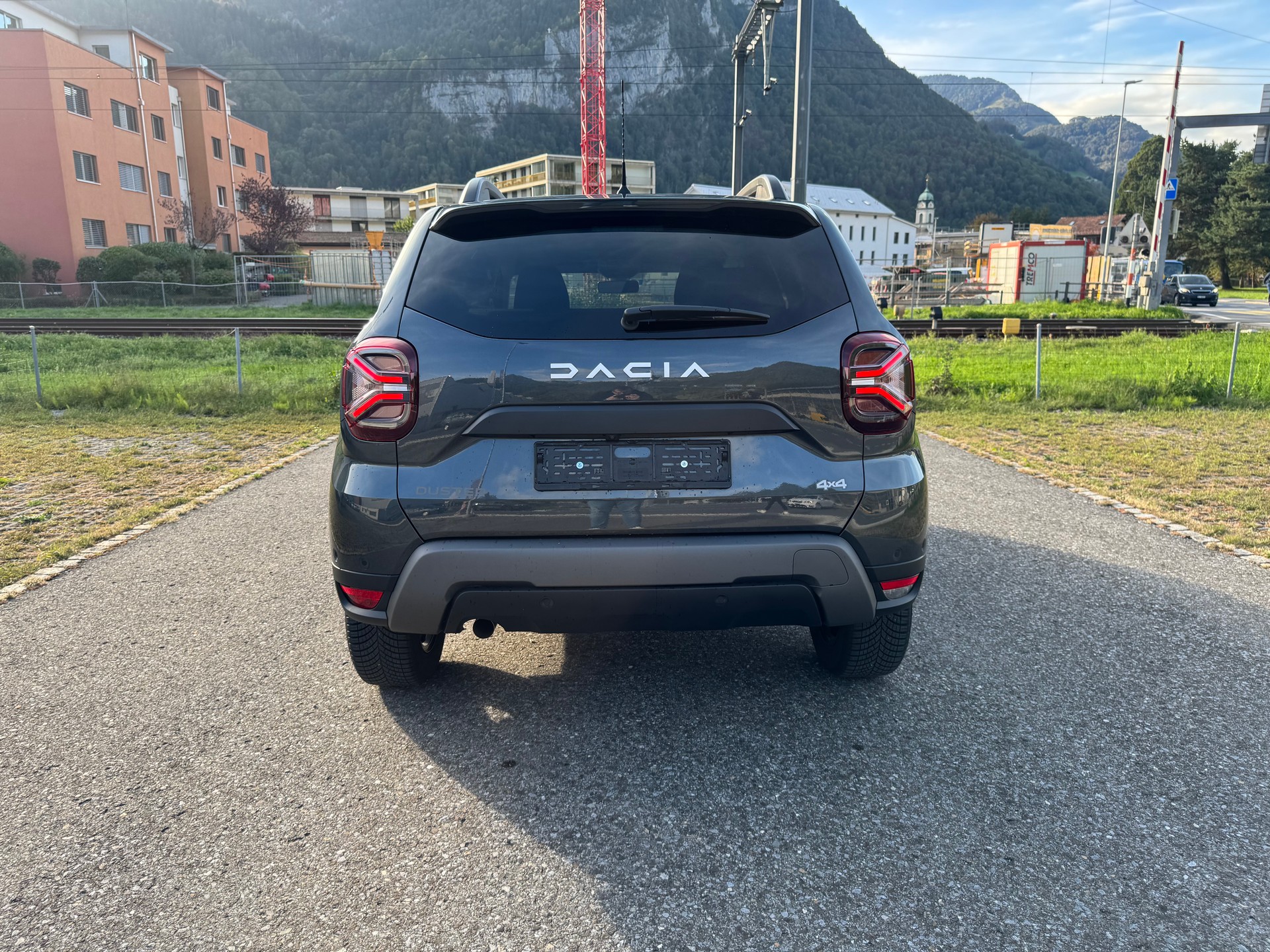 DACIA Duster TCe 150 Journey 4x4-image-5