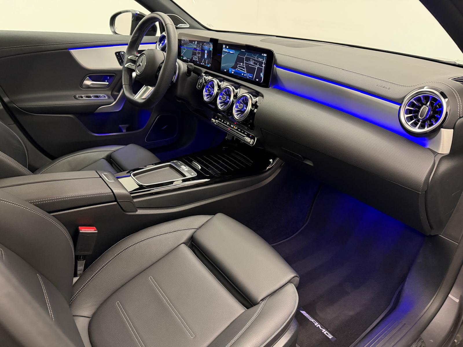 MERCEDES-BENZ A-Klasse W177 A 250 AMG Line 4m-image-10