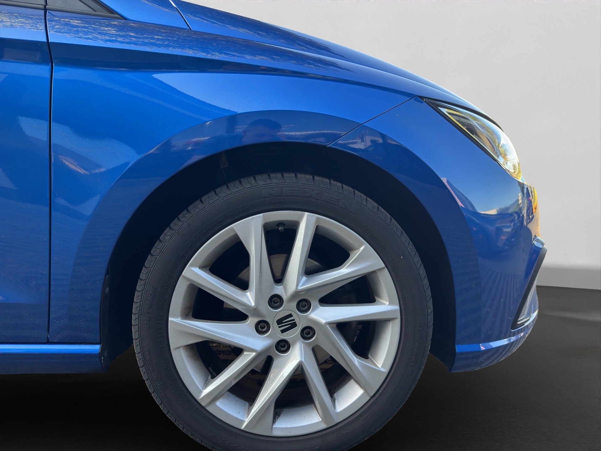 SEAT Ibiza 1.0 EcoTSI Hola FR DSG-image-13