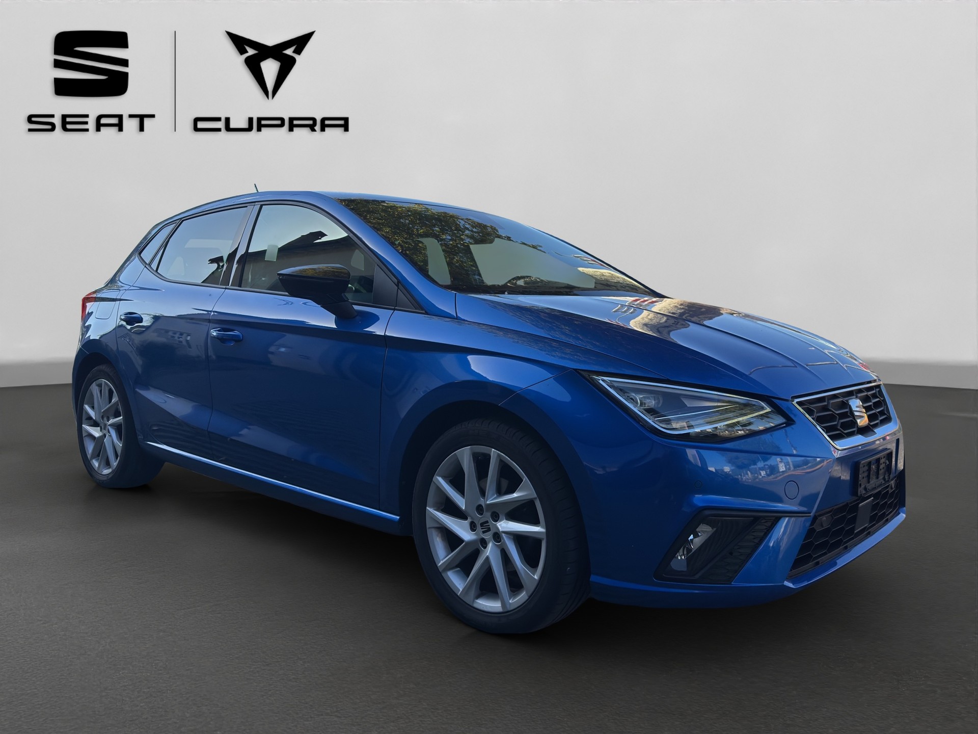 SEAT Ibiza 1.0 EcoTSI Hola FR DSG-image-6