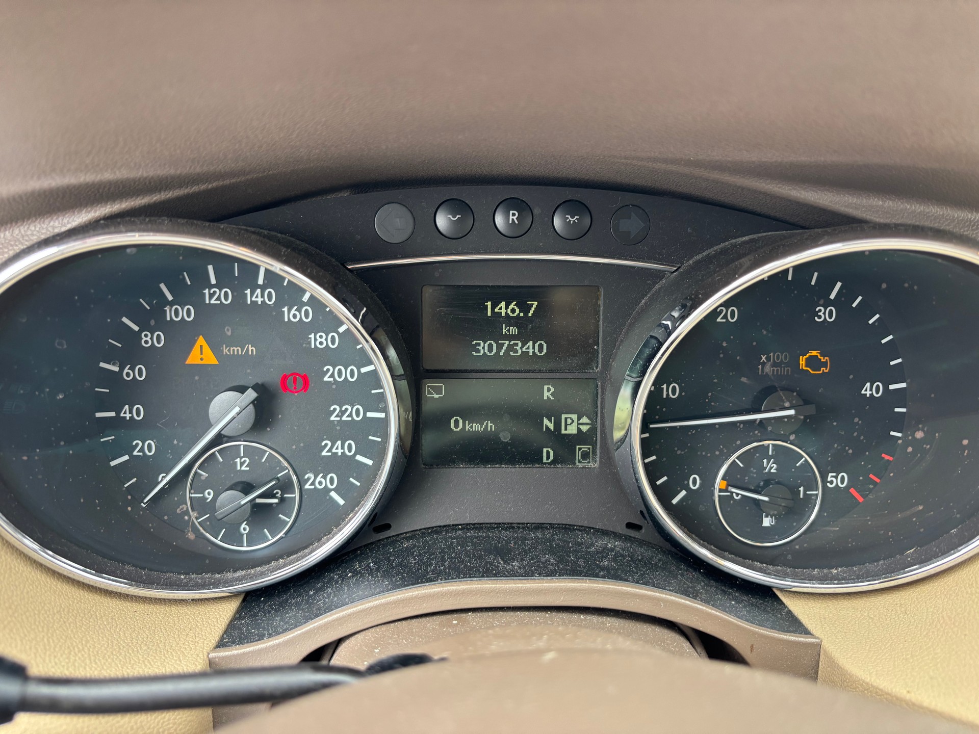 MERCEDES-BENZ CDI 4 Matic-image-11