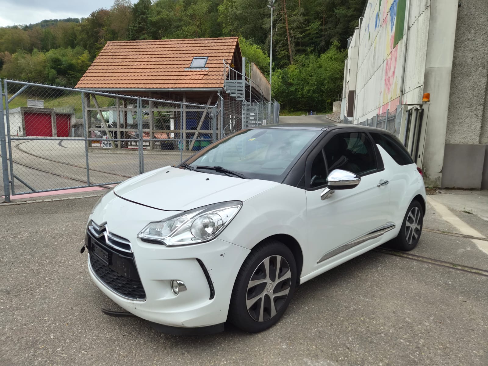 DS AUTOMOBILES DS3 1.2 VTi SO Chic ETG5