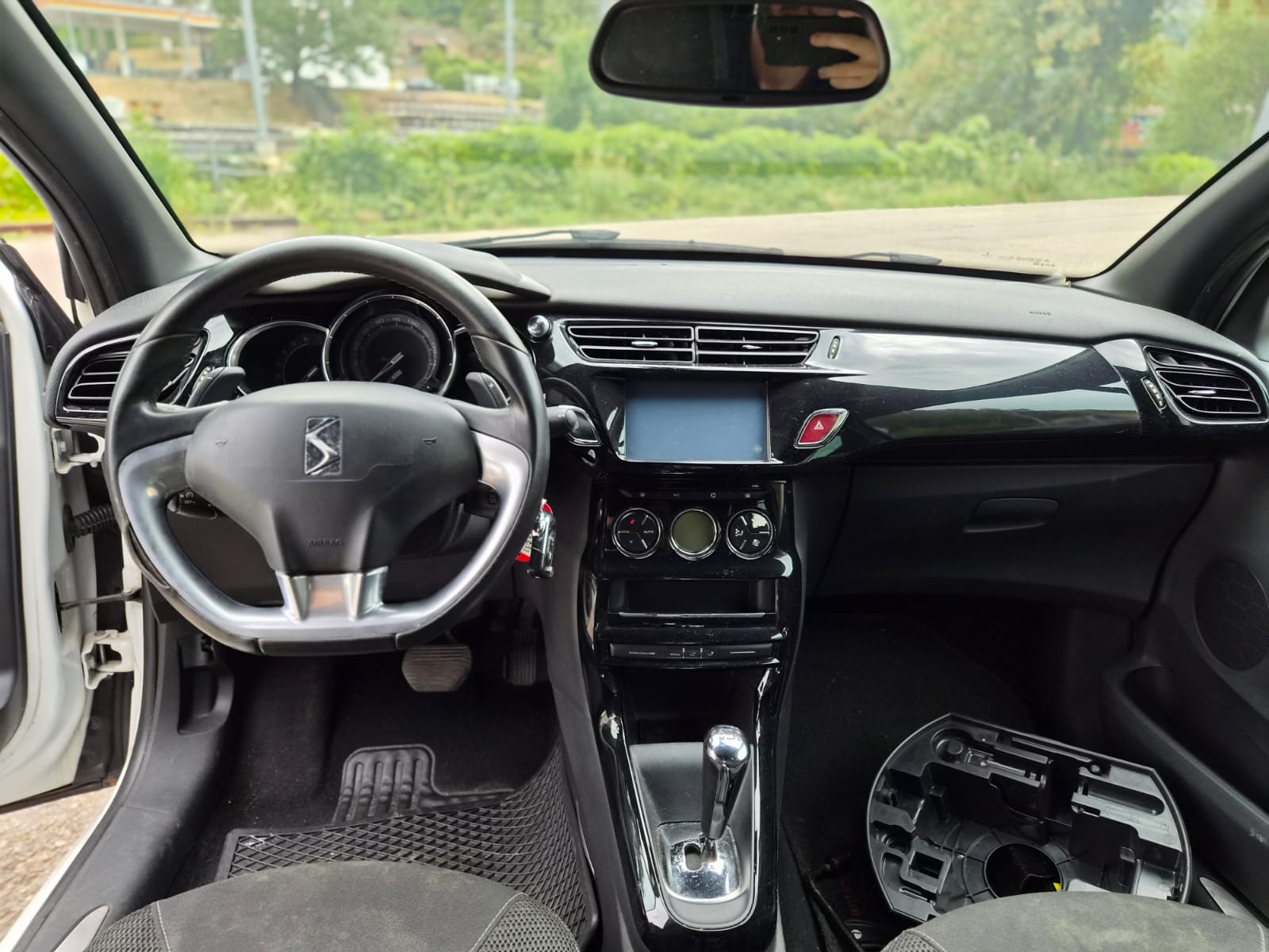DS AUTOMOBILES DS3 1.2 VTi SO Chic ETG5-image-4