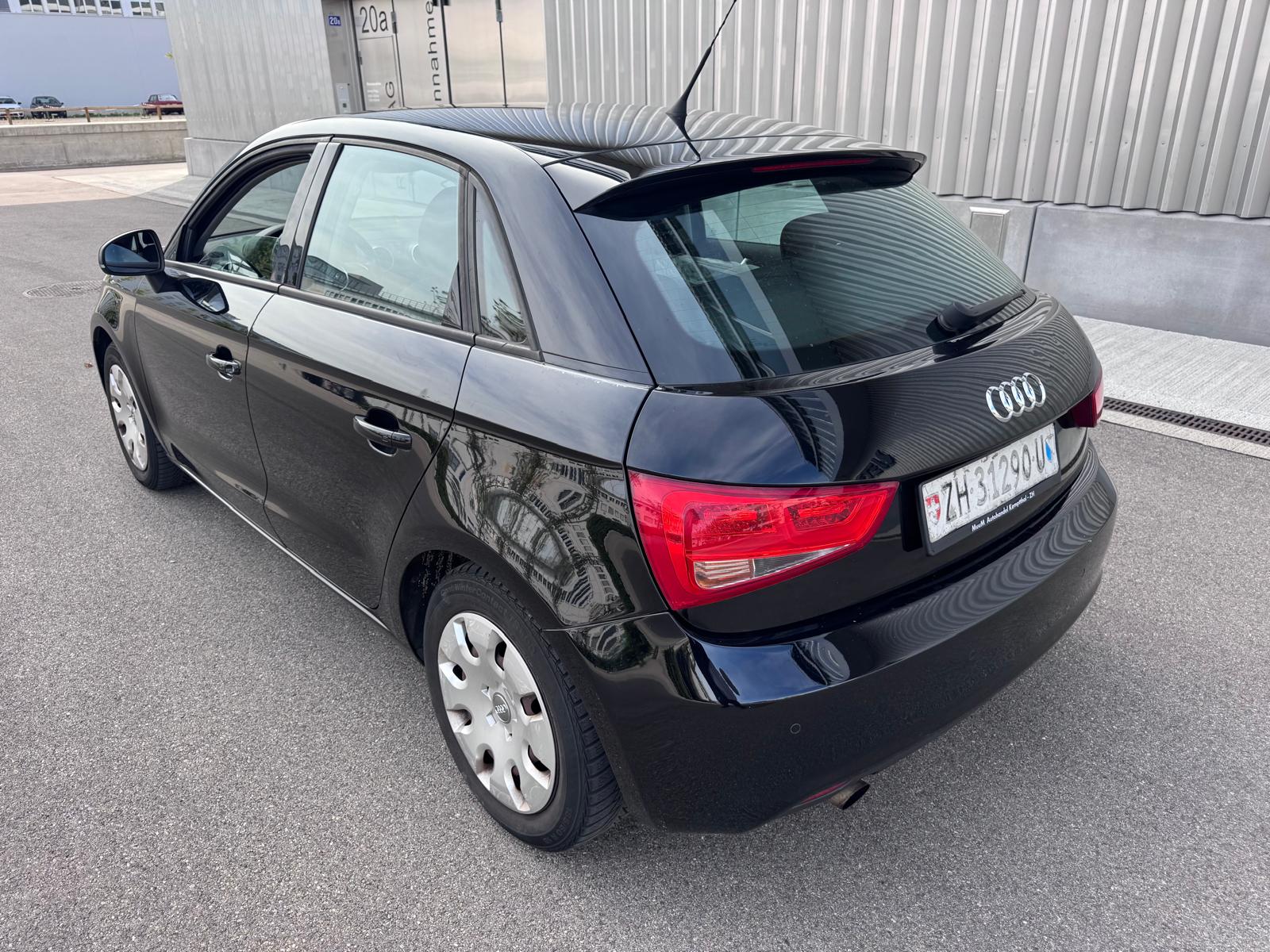 AUDI A1 Sportback 1.2 TFSI Ambition-image-4