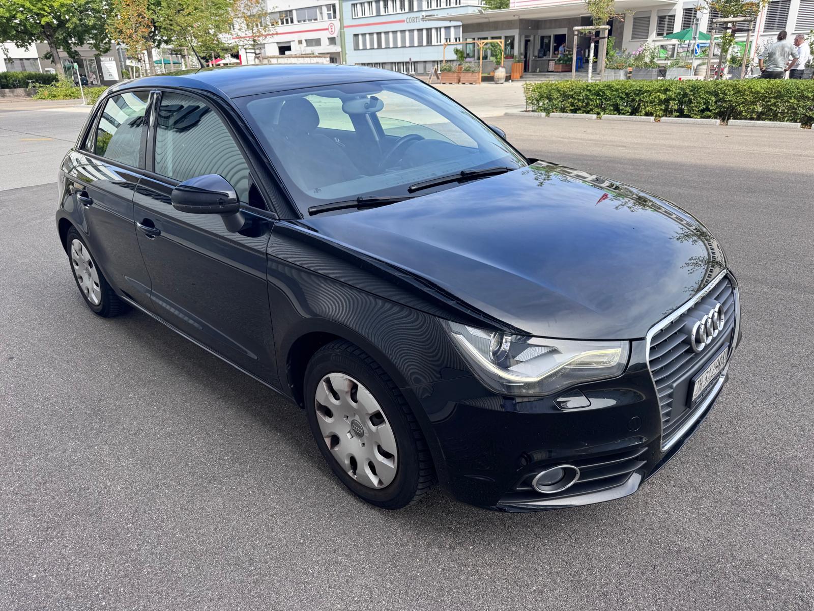 AUDI A1 Sportback 1.2 TFSI Ambition-image-2