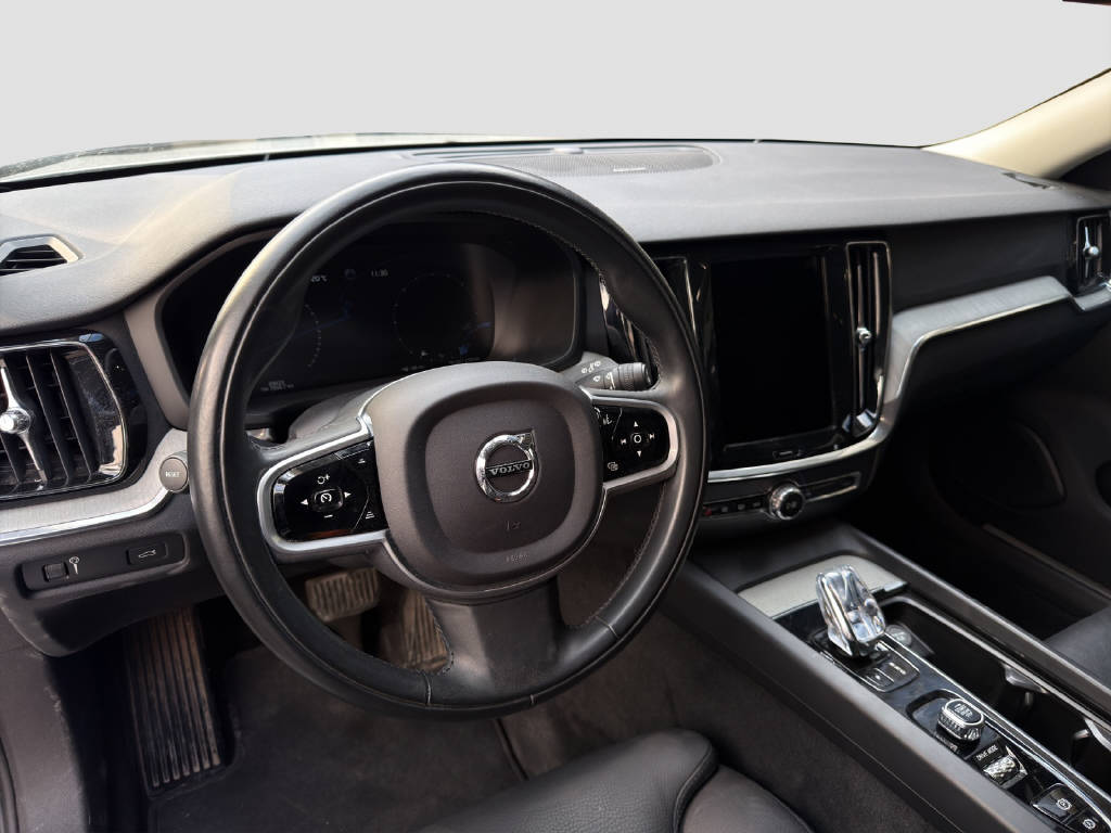 VOLVO V60 2.0 B4 Inscription-image-9