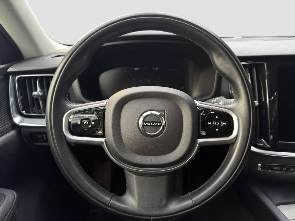 VOLVO V60 2.0 B4 Inscription-image-11