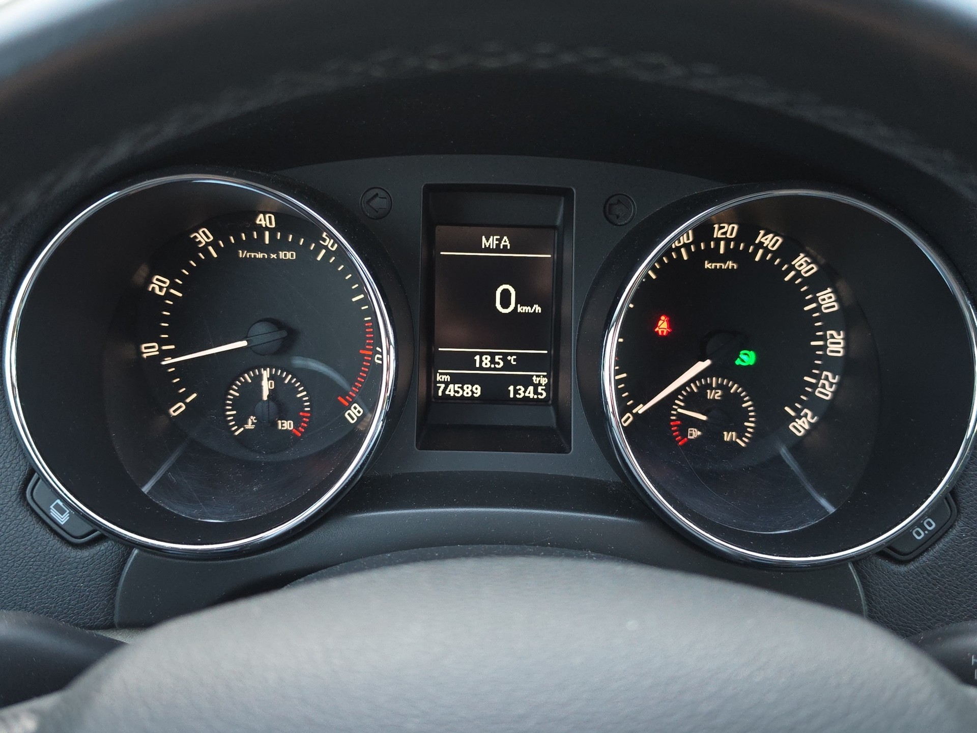 SKODA Yeti 1.4 TSI Style 4x4 DSG-image-13