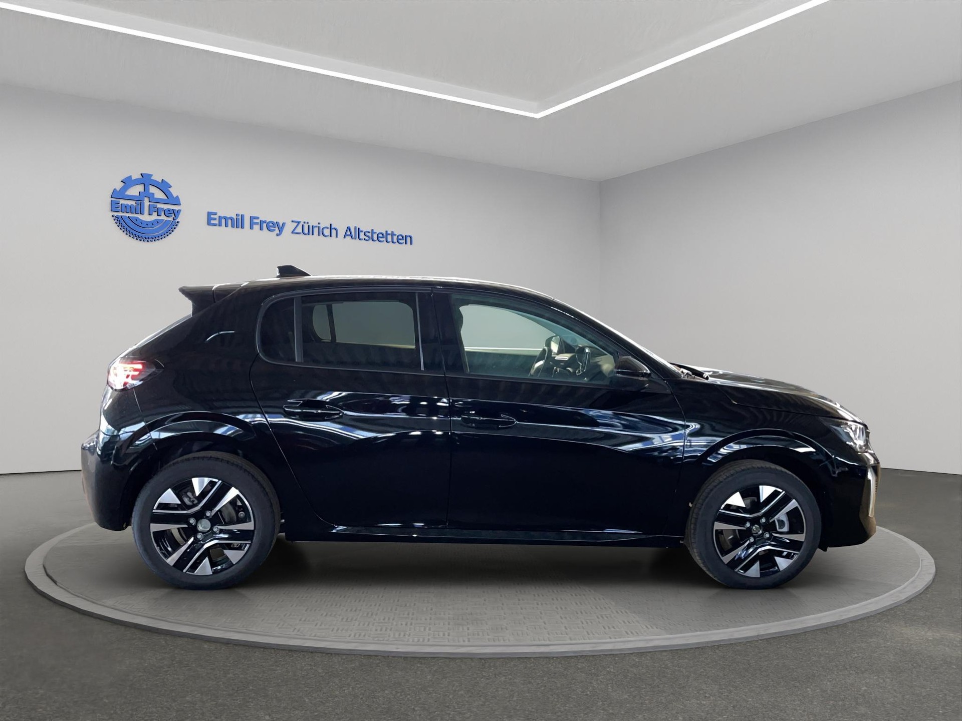 PEUGEOT 208 1.2 Hybrid Style-image-3