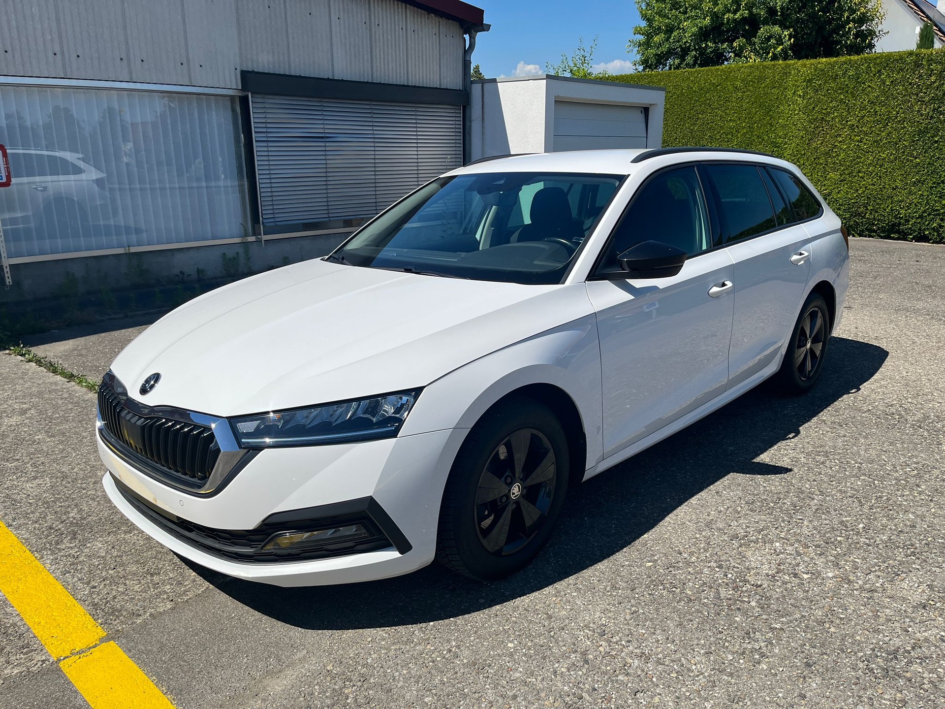 SKODA 2.0 TDI Ambition 4x4 DSG-image-1