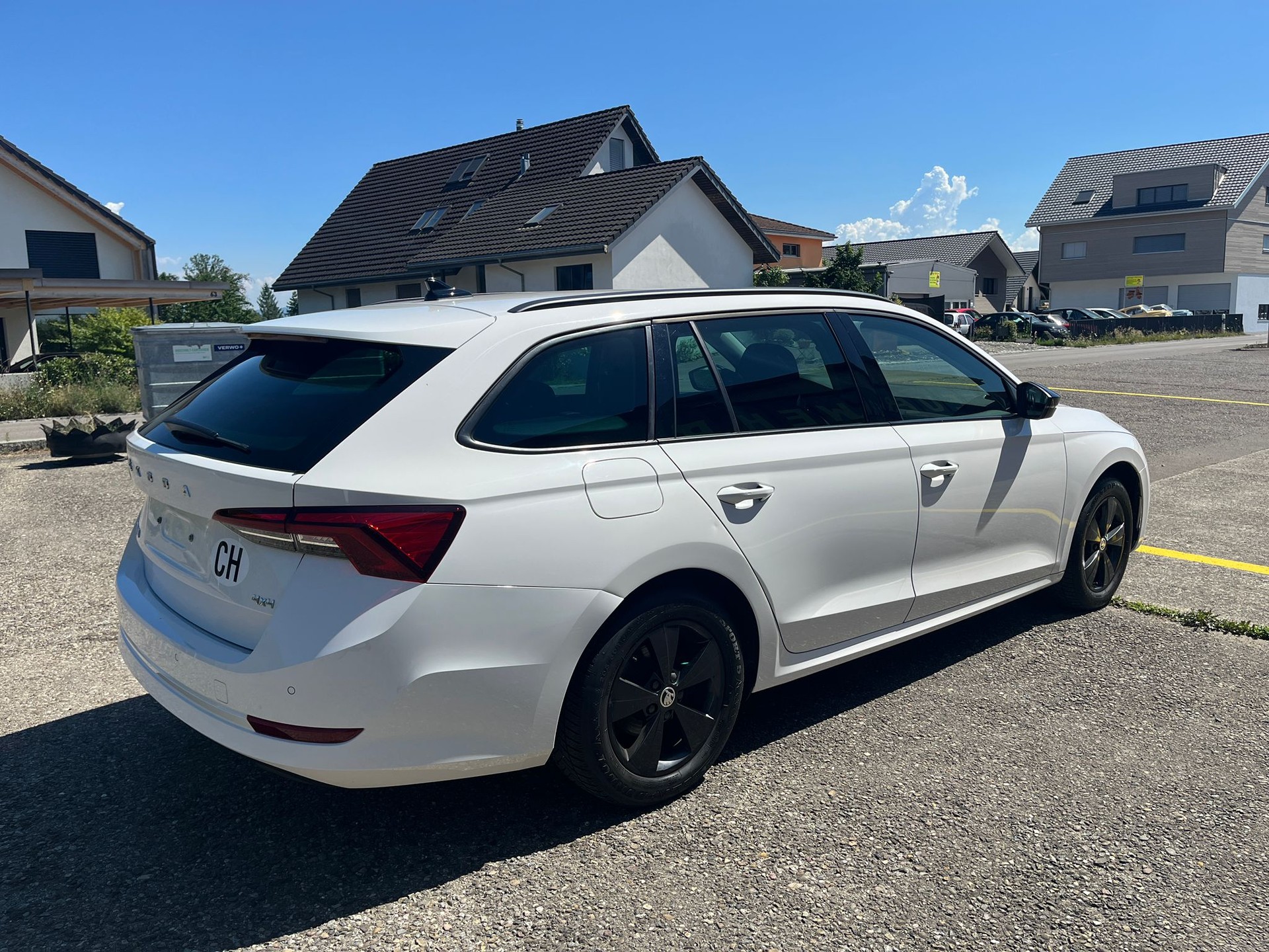 SKODA 2.0 TDI Ambition 4x4 DSG-image-2