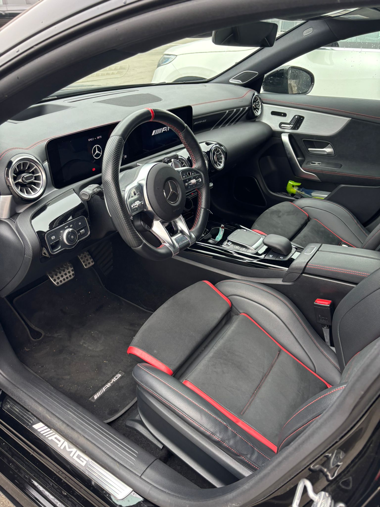 MERCEDES-BENZ CLA 35 AMG 4matic-image-3