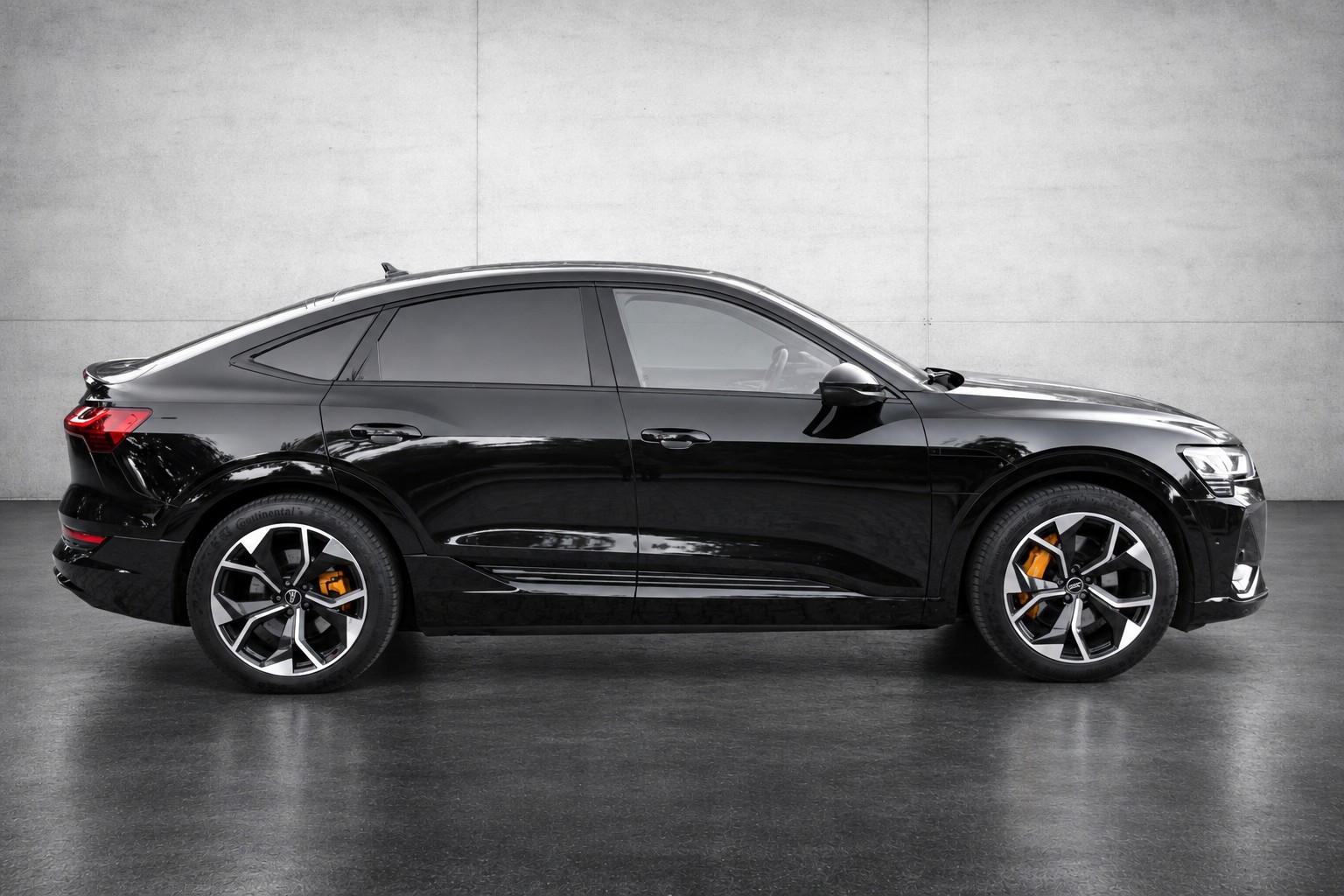 AUDI e-tron 55 Sportback S Line Black Edition quattro-image-7