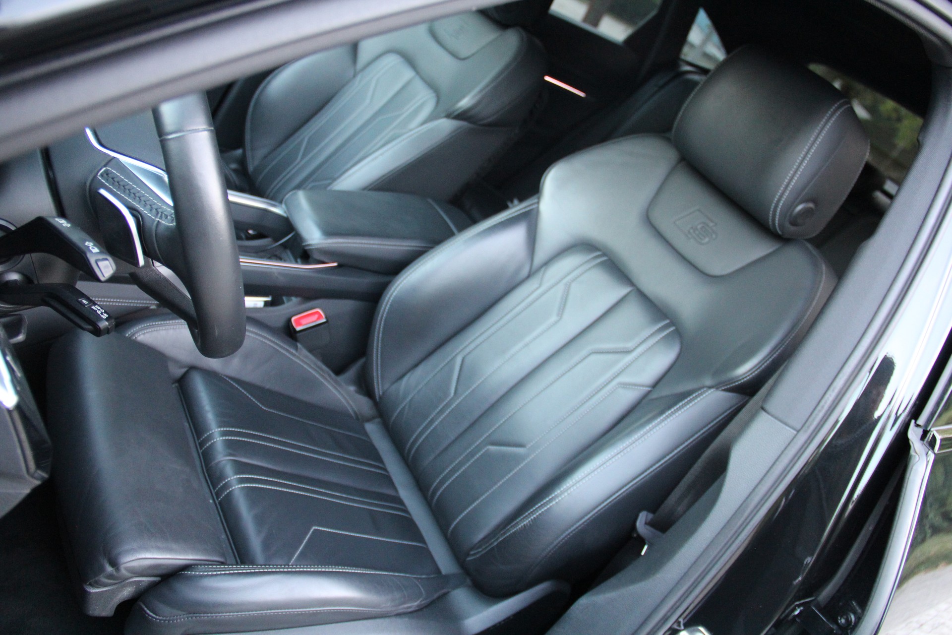 AUDI e-tron 55 Sportback S Line Black Edition quattro-image-11