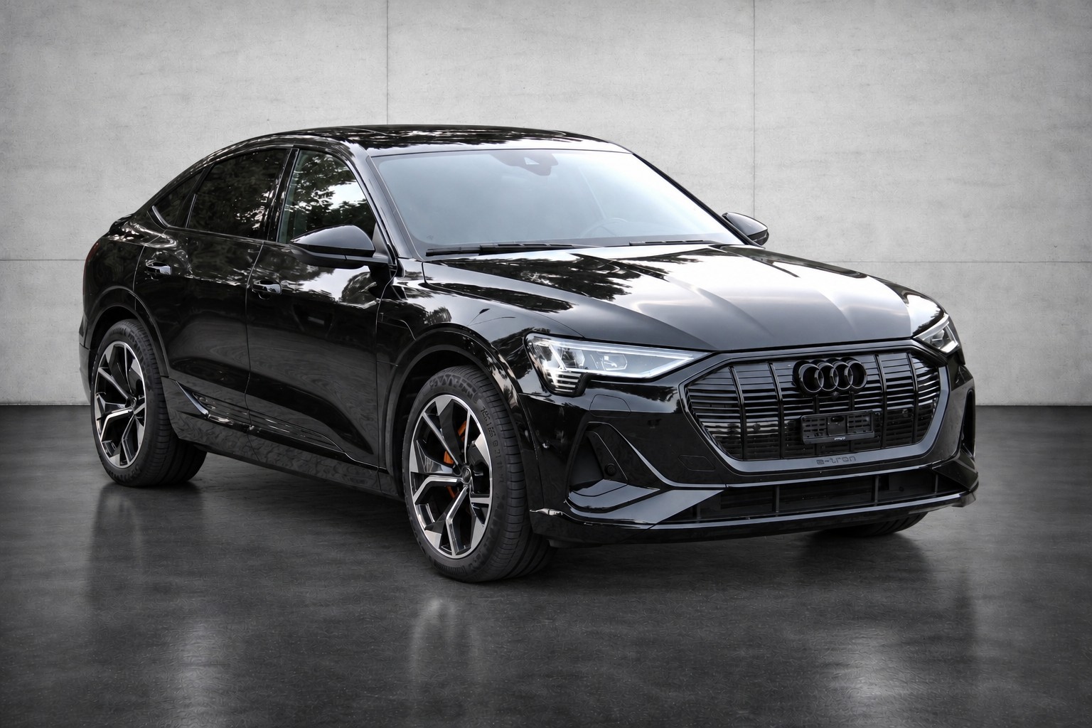 AUDI e-tron 55 Sportback S Line Black Edition quattro-image-3