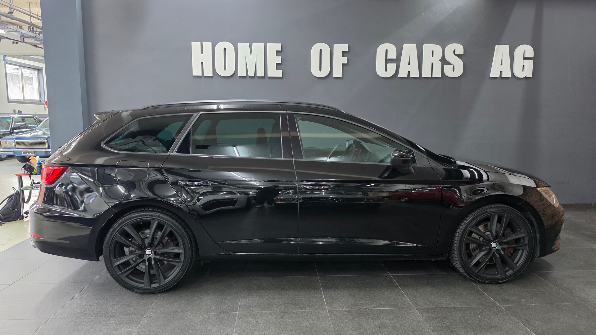 SEAT Leon ST 2.0 TSI Cupra 300 4 Drive DSG-image-12