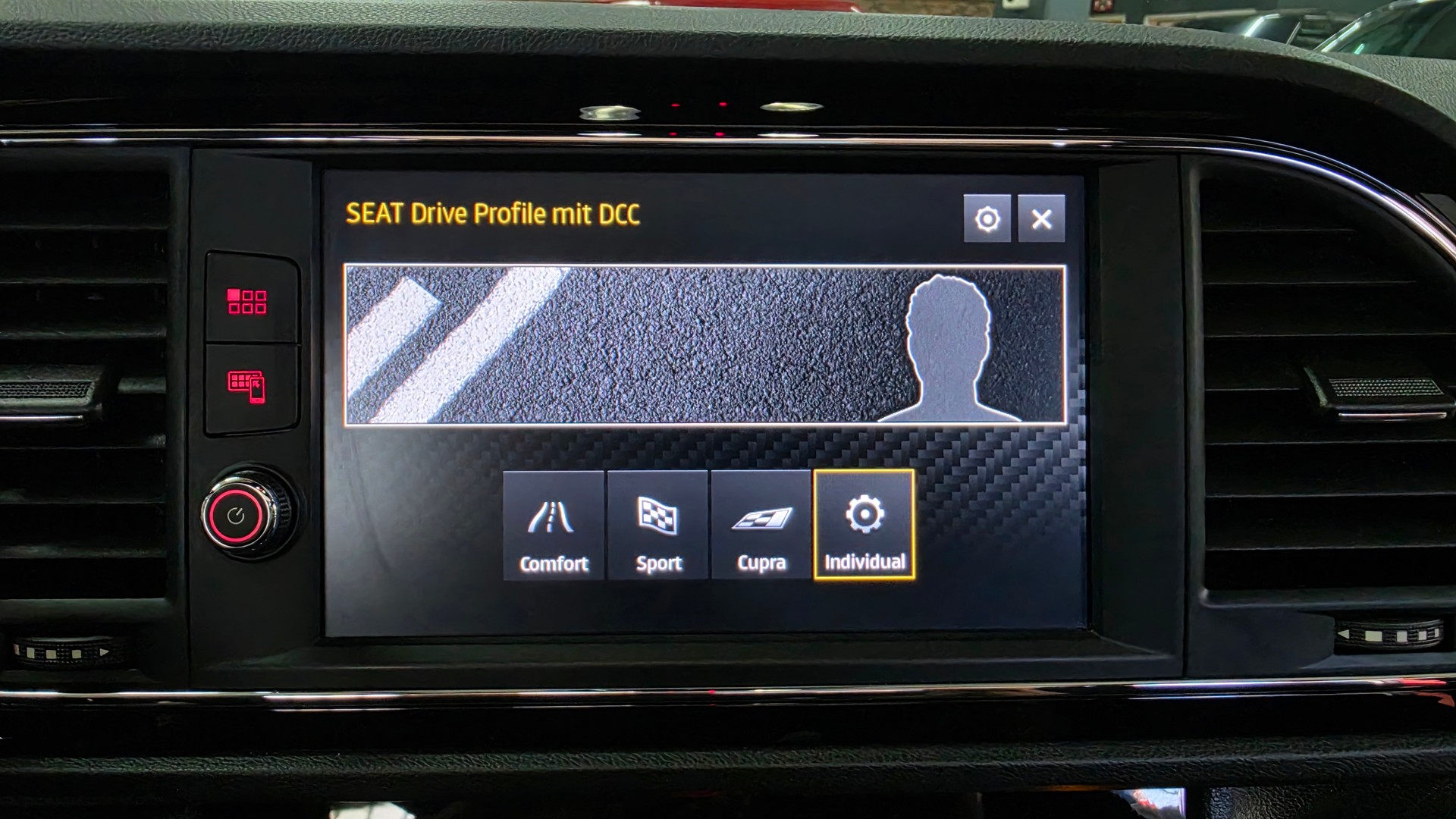 SEAT Leon ST 2.0 TSI Cupra 300 4 Drive DSG-image-29