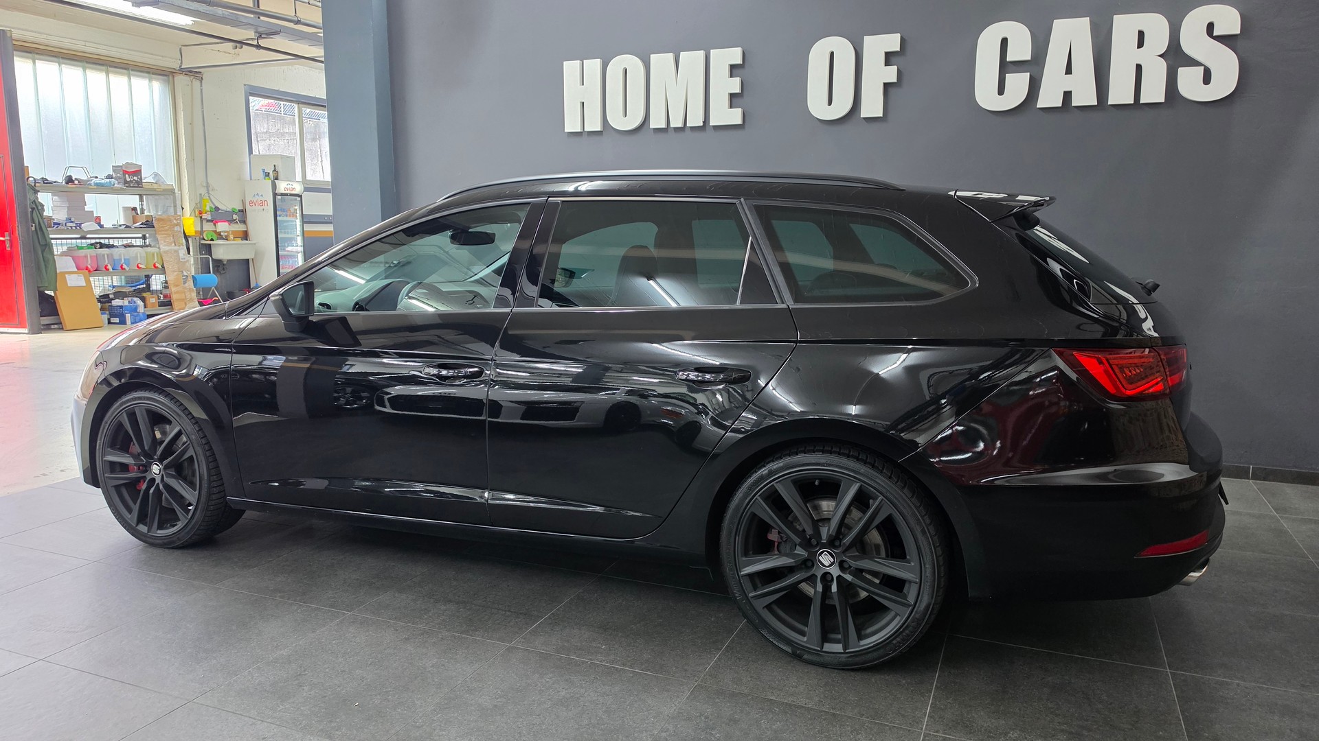 SEAT Leon ST 2.0 TSI Cupra 300 4 Drive DSG-image-5