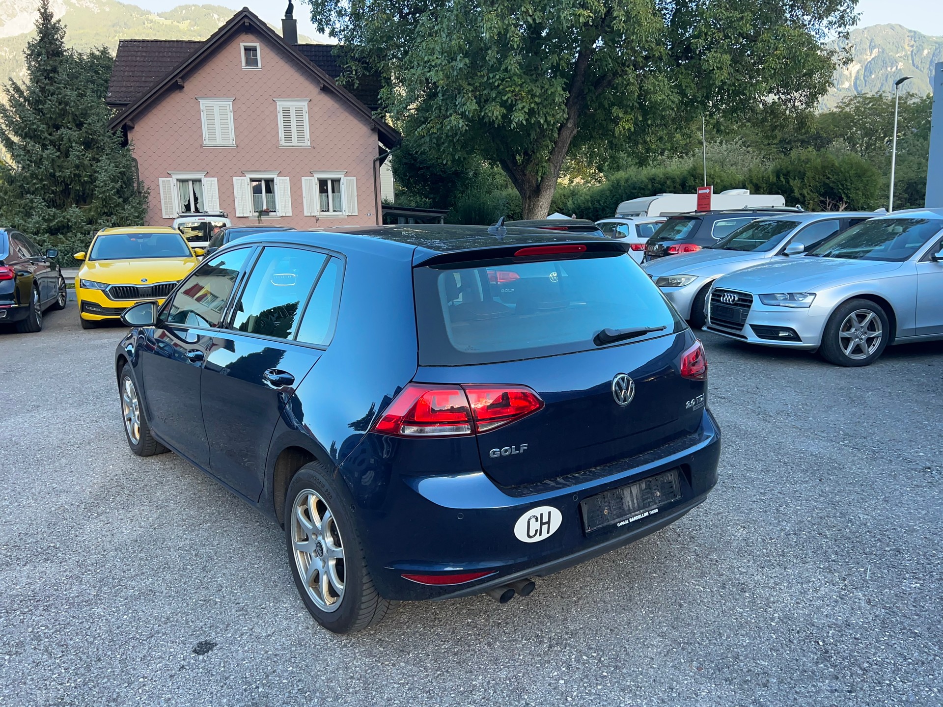 VW Golf 2.0 TDI Comfortline 4Motion-image-2