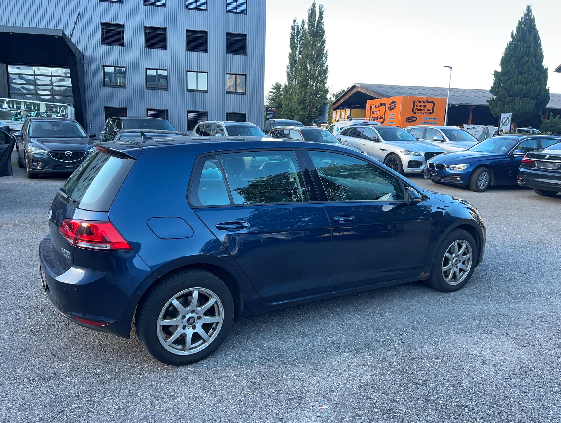 VW Golf 2.0 TDI Comfortline 4Motion-image-4