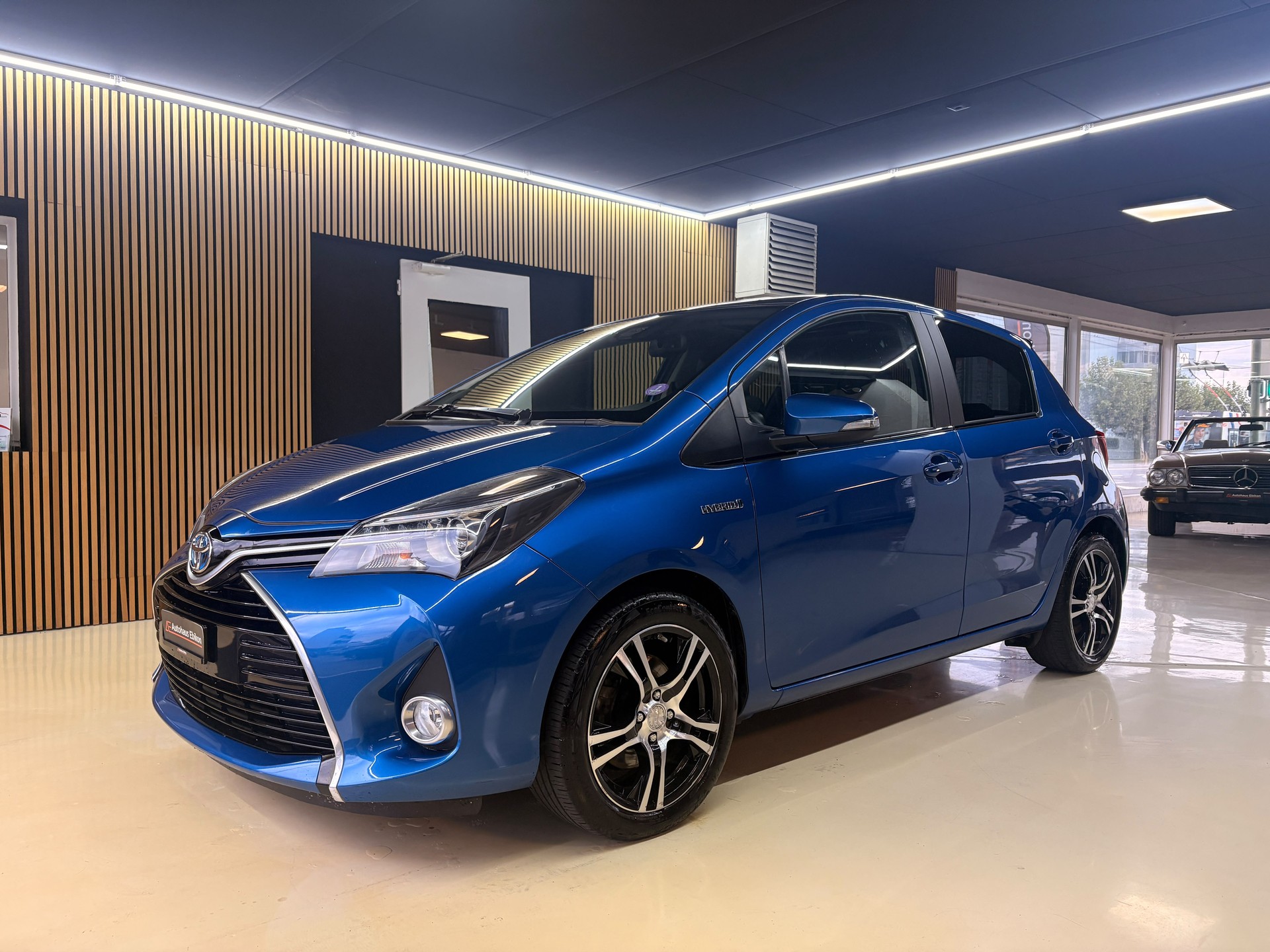 TOYOTA Yaris 1.5 VVT-i Hybrid Sol Premium e-CVT-image-2