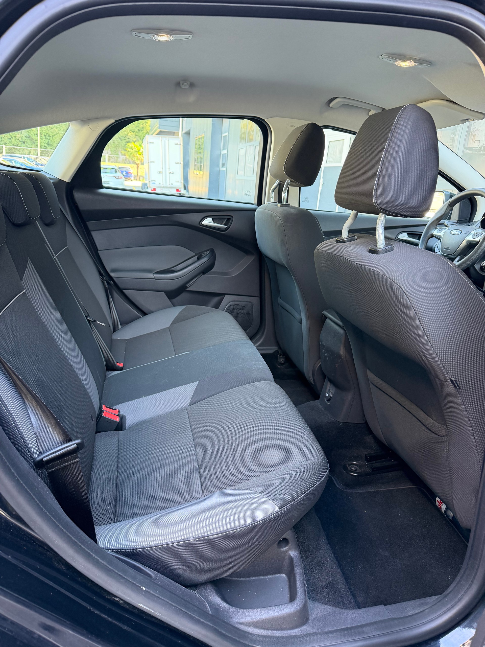 FORD Focus 1.6i VCT Titanium-image-8