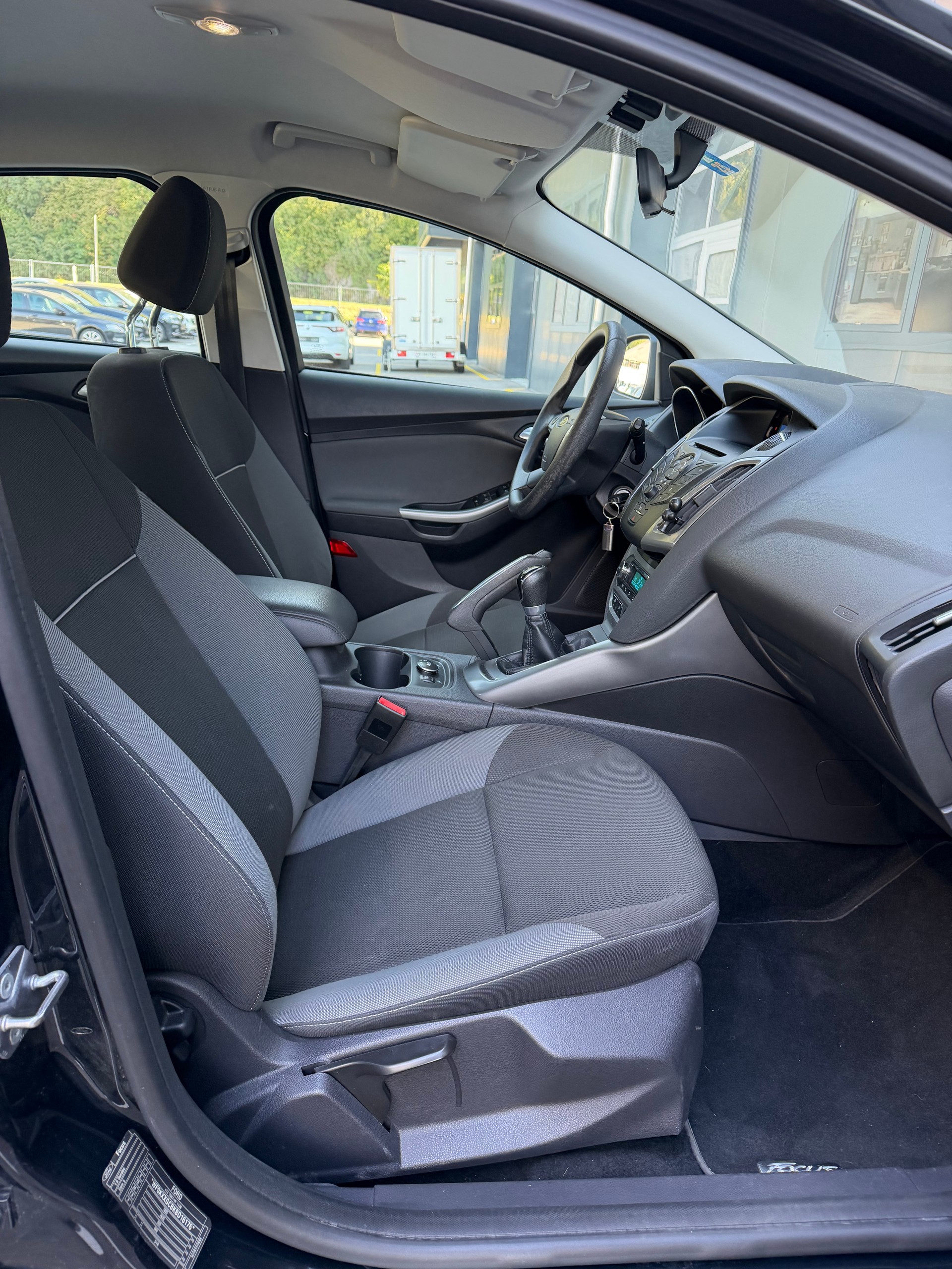 FORD Focus 1.6i VCT Titanium-image-10