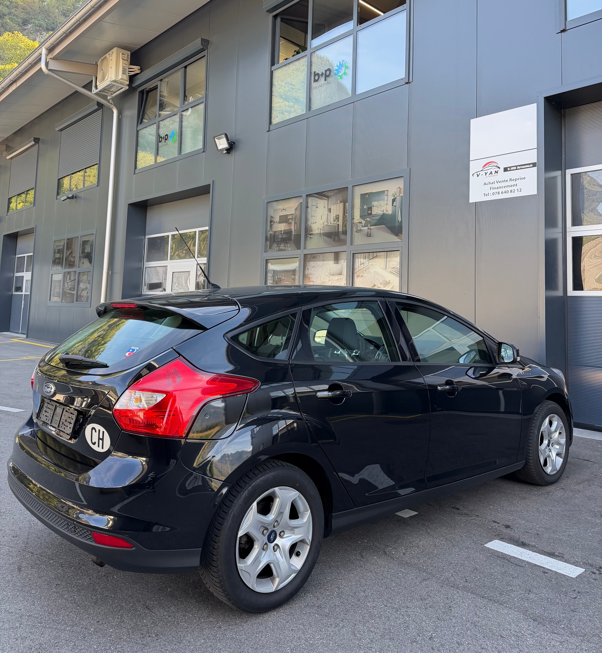 FORD Focus 1.6i VCT Titanium-image-5