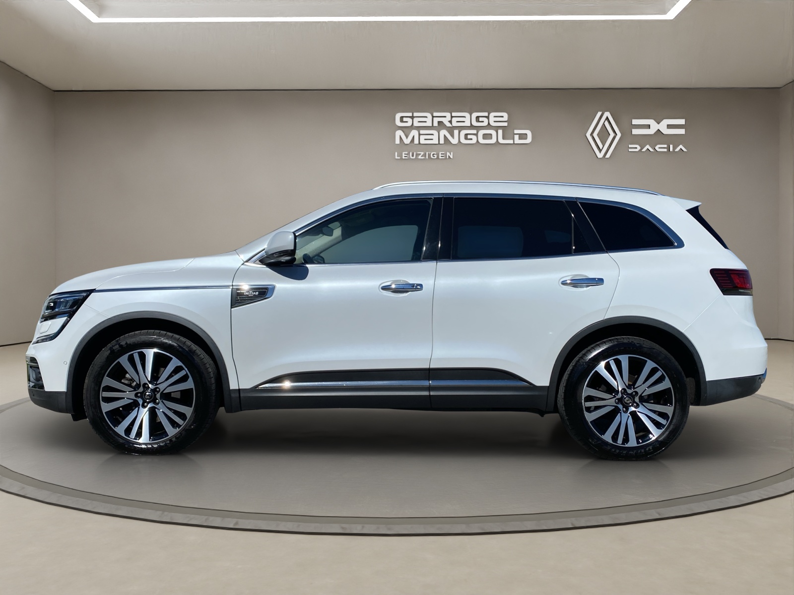 RENAULT Koleos 2.0 dCi Initiale Paris 4WD Xtronic CVT-image-1