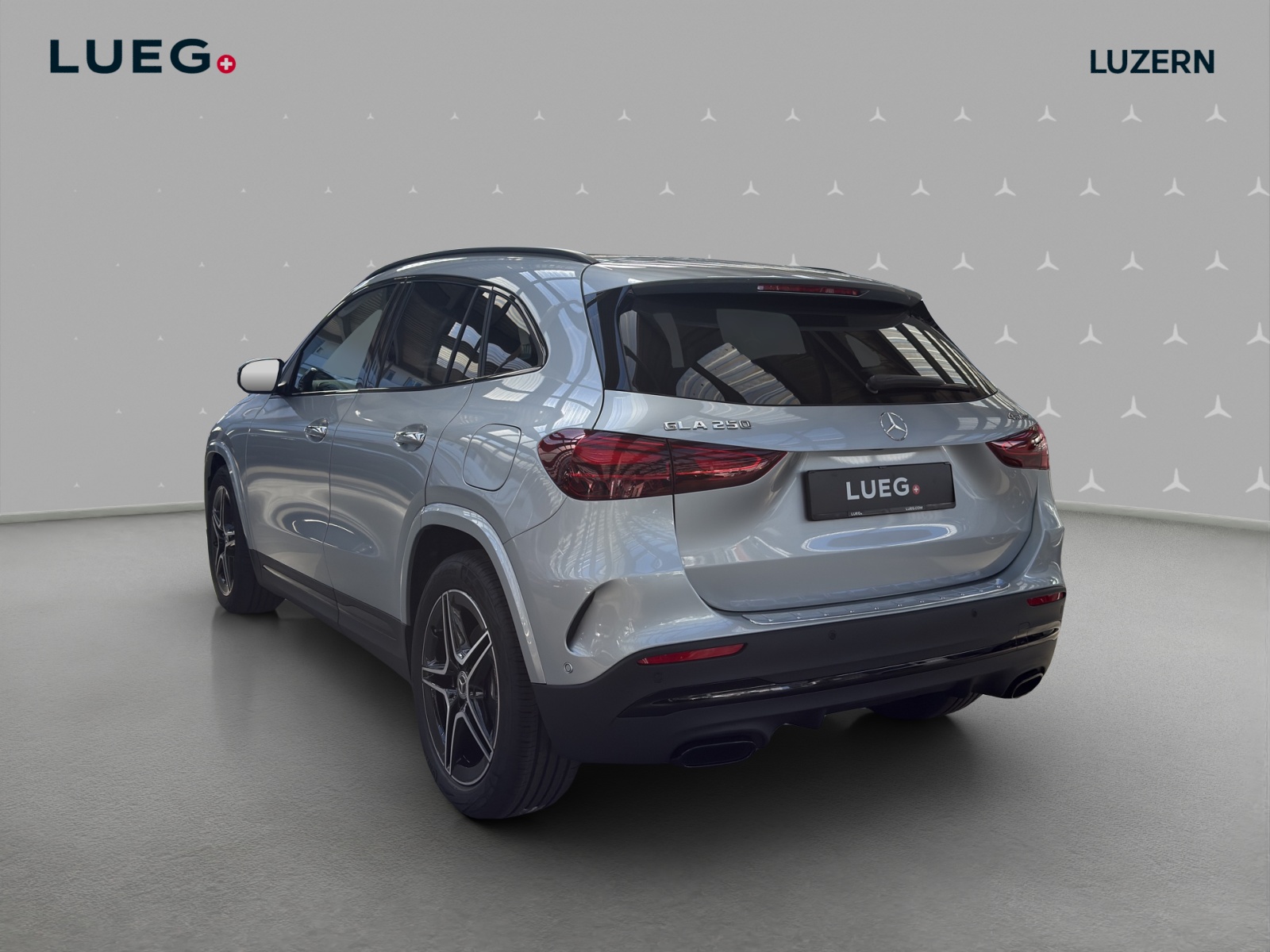 MERCEDES-BENZ GLA 250 4Matic 8G-DCT Swiss Star-image-2