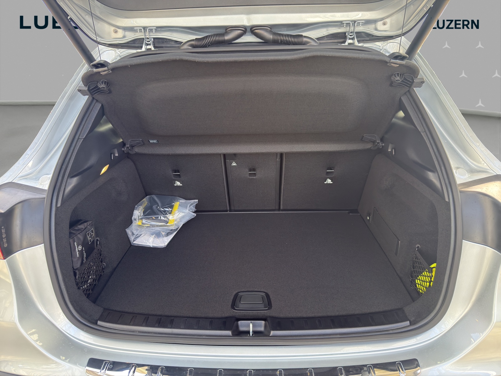 MERCEDES-BENZ GLA 250 4Matic 8G-DCT Swiss Star-image-14