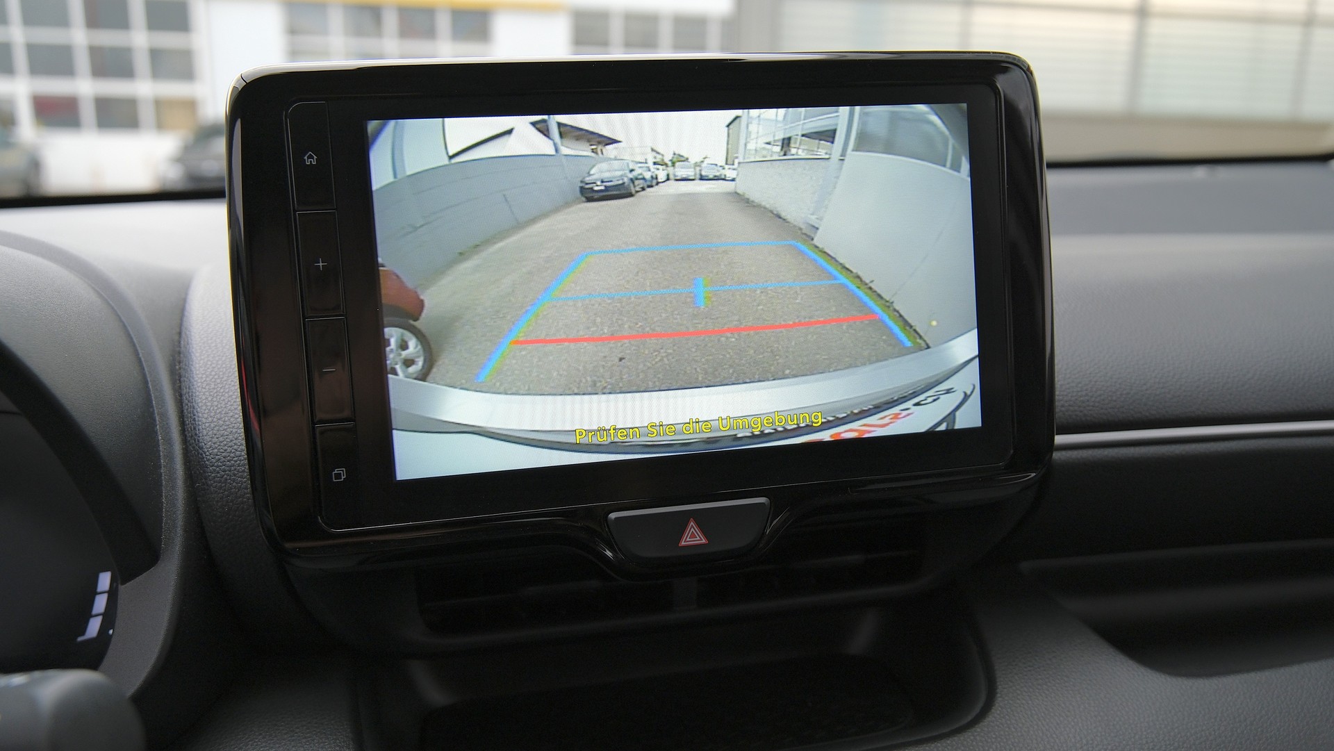 TOYOTA Yaris 1.5 Trend e-CVT-image-18
