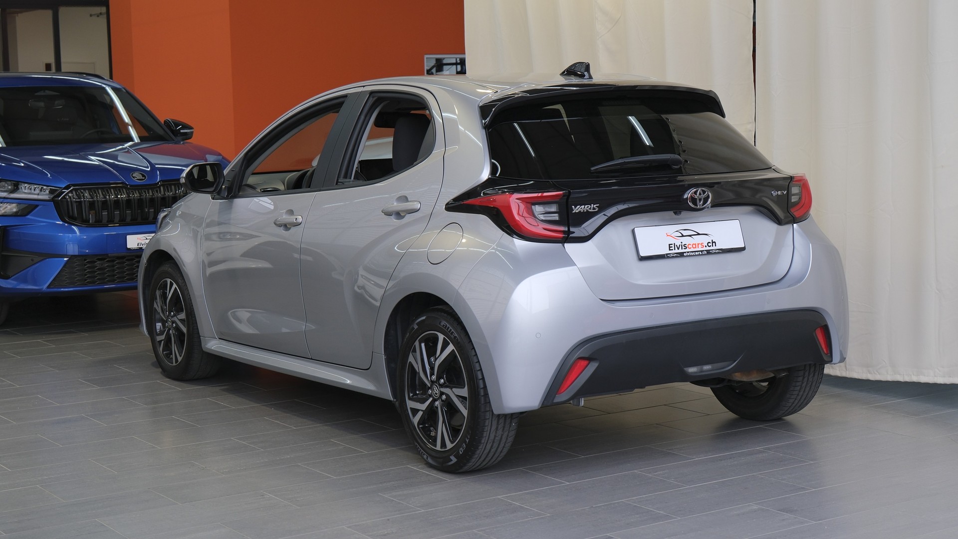 TOYOTA Yaris 1.5 Trend e-CVT-image-9