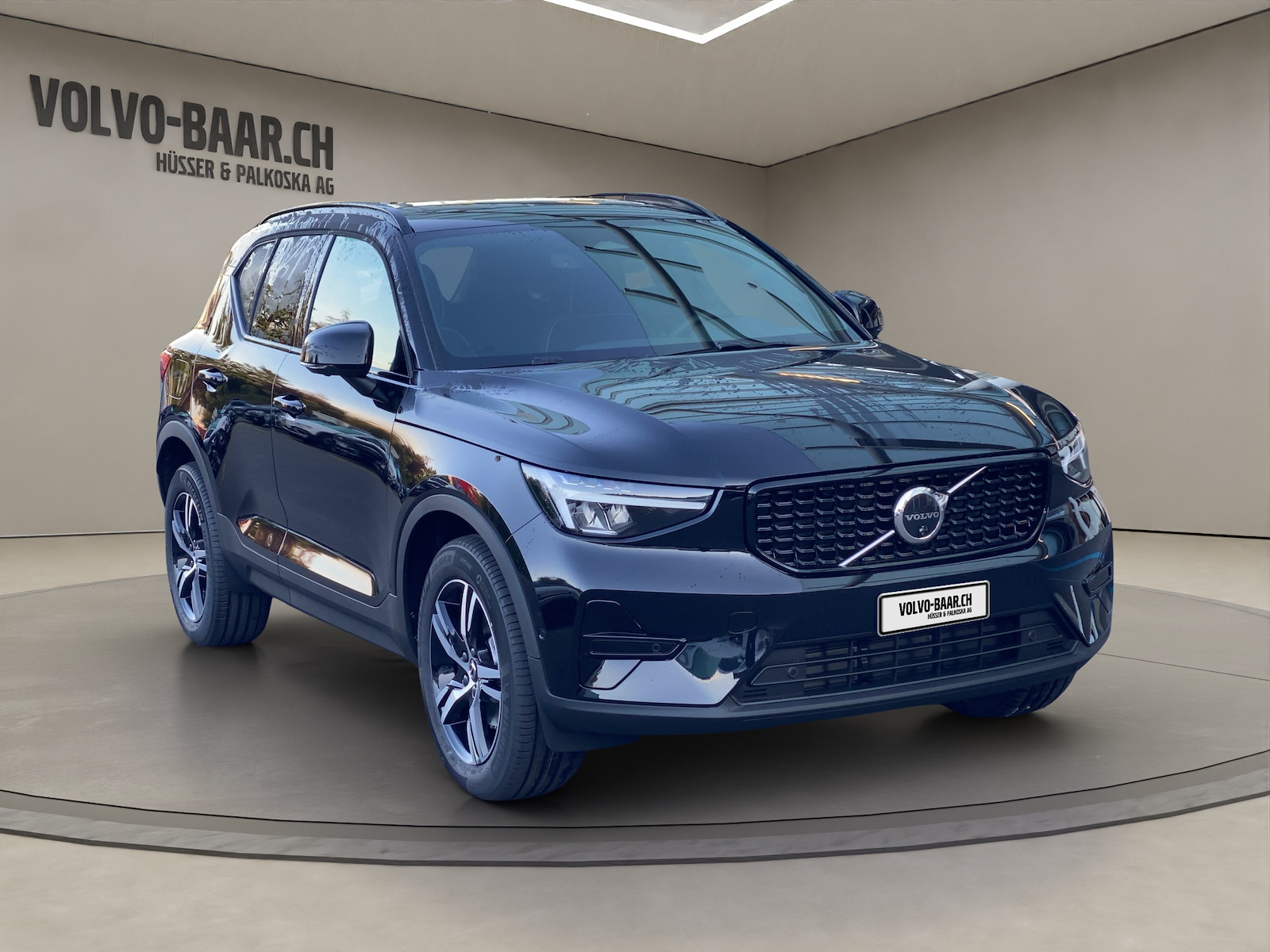 VOLVO XC40 2.0 B3 MH Plus Dark-image-6