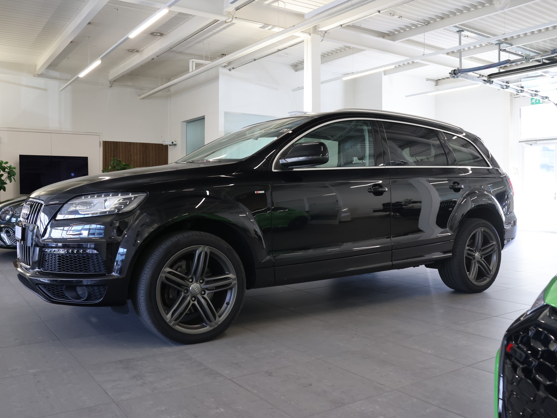 AUDI Q7 3.0 TDI quattro tiptronic-image-3
