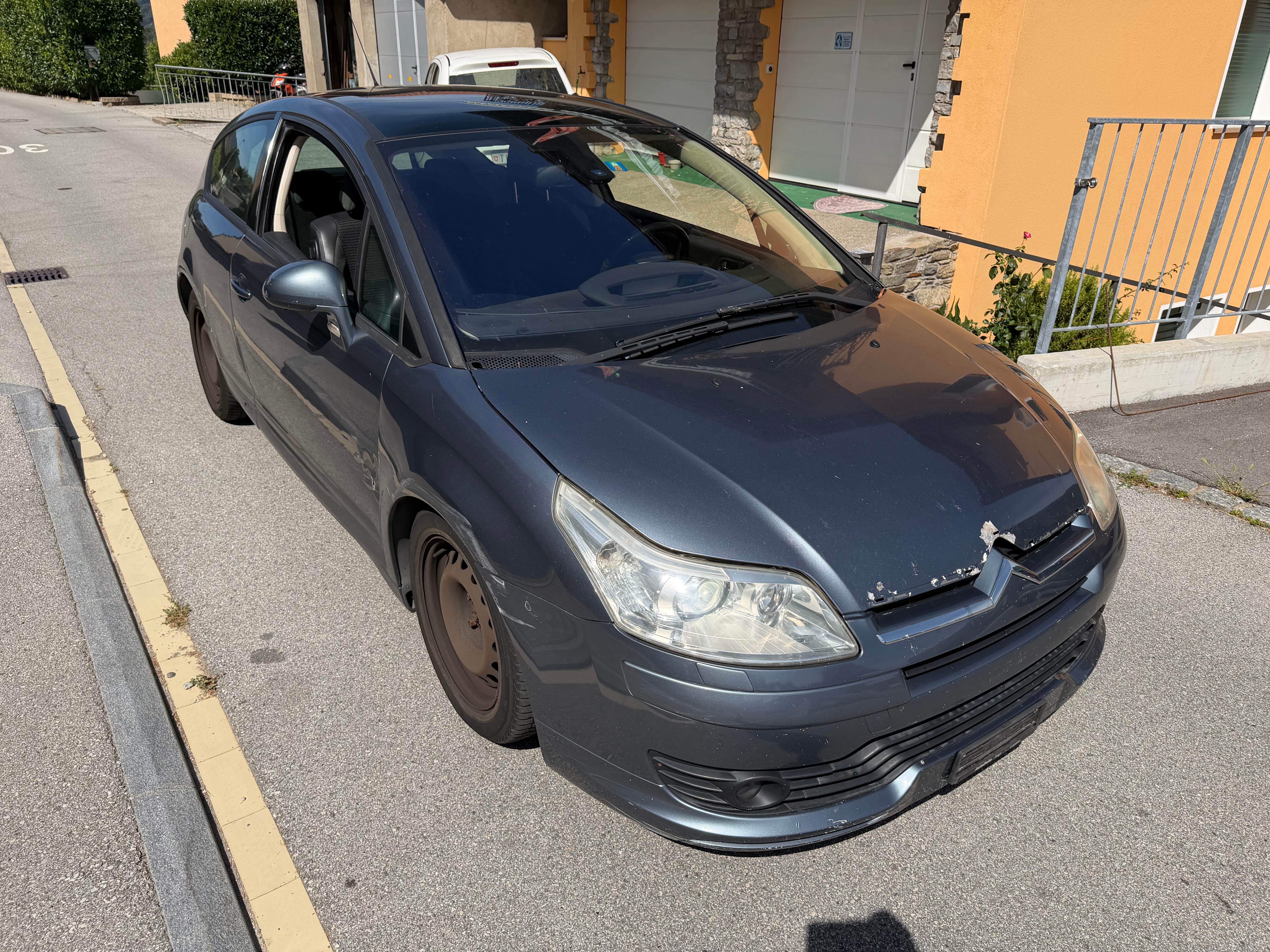 Car photo