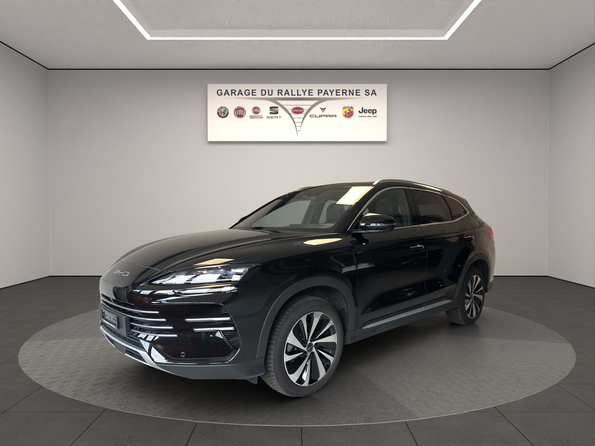 BYD Seal U DM-i Design AWD-image-1
