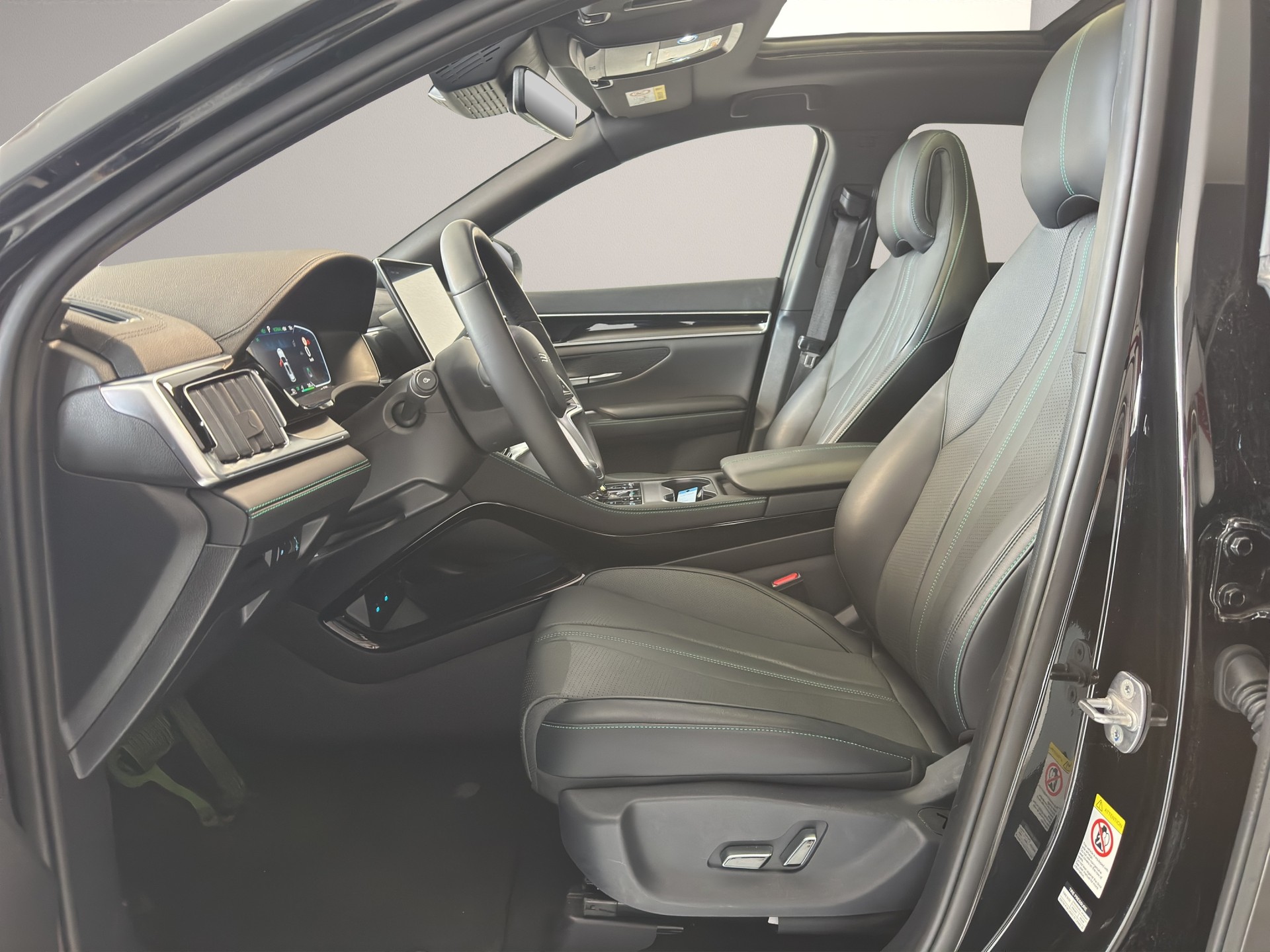 BYD Seal U DM-i Design AWD-image-8
