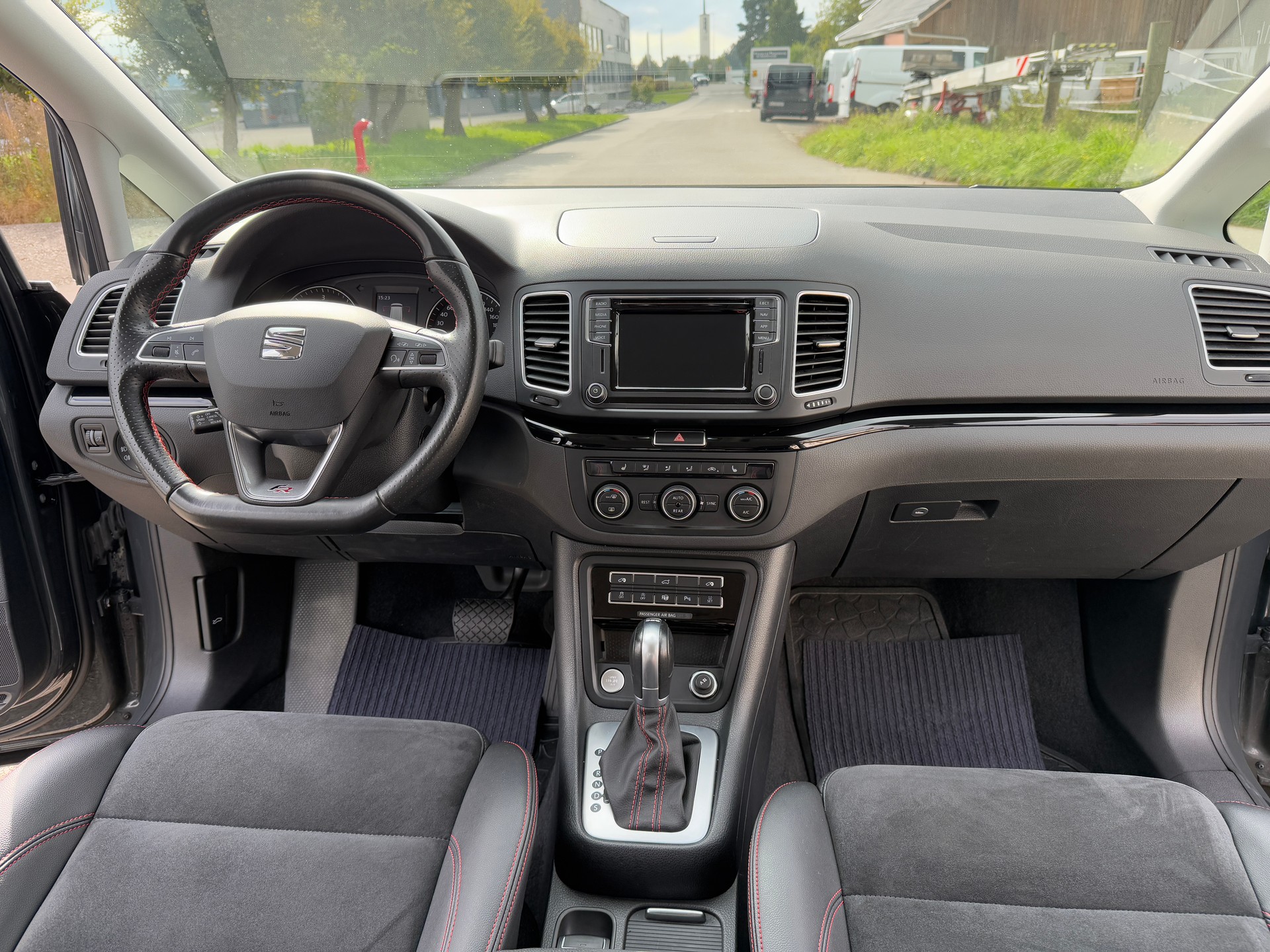 SEAT Alhambra 1.4 TSI DSG Hola FR-image-8