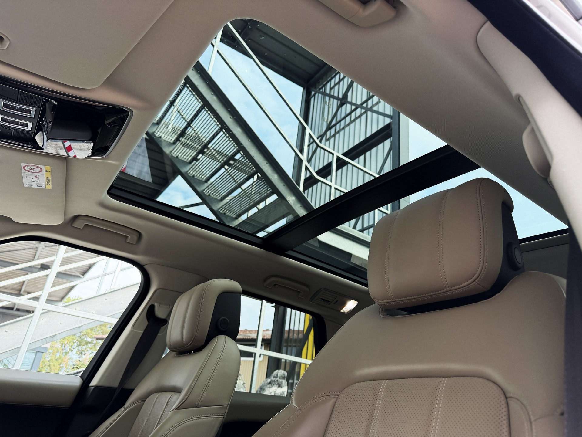 LAND ROVER Range Rover Sport D300 3.0D I6 MHEV HSE Dynamic 301PS - *1.HAND* - *VOLLAUSSTATTUNG* - *AHK 3500KG* - *GARANTIE*-image-15