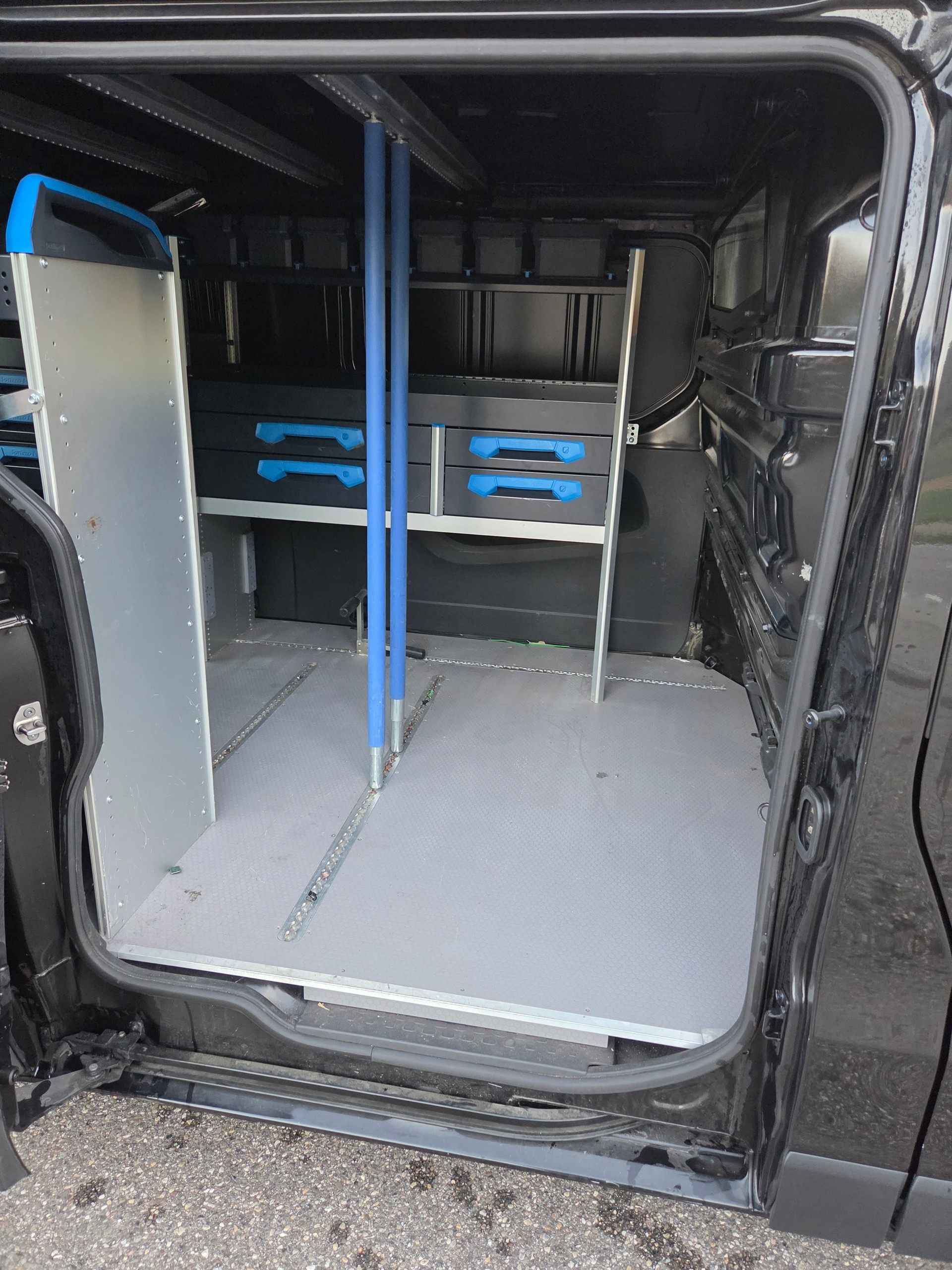 RENAULT Trafic 2.0 ENERGY dCi145 EDC 3.0t Business L2H1 A-image-3