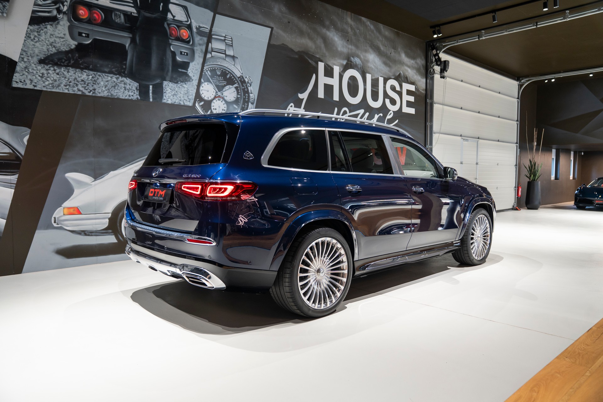MERCEDES-BENZ GLS Maybach 600 9G-Tronic-image-3