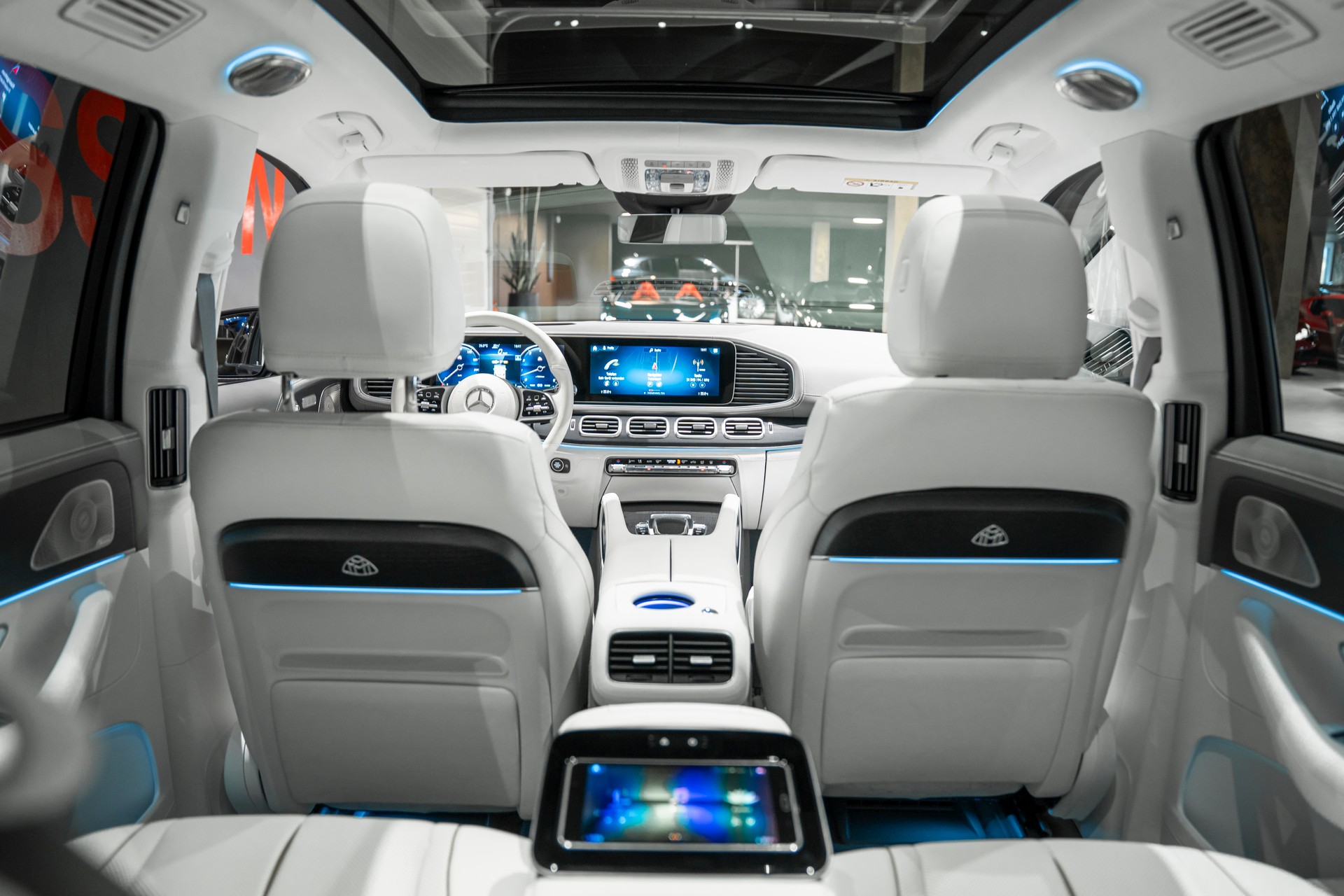 MERCEDES-BENZ GLS Maybach 600 9G-Tronic-image-25