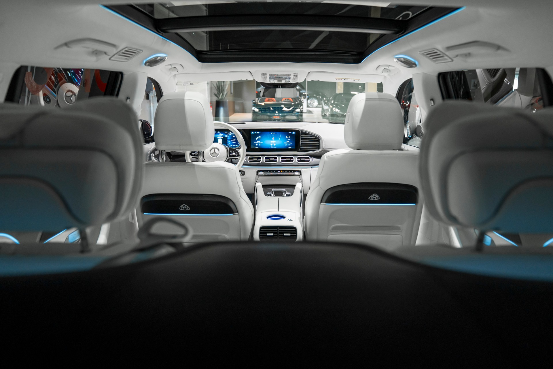 MERCEDES-BENZ GLS Maybach 600 9G-Tronic-image-24
